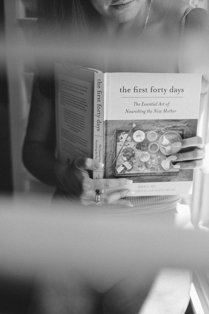 The First Forty Days: The Essential Art of Nourishing the New Mother
