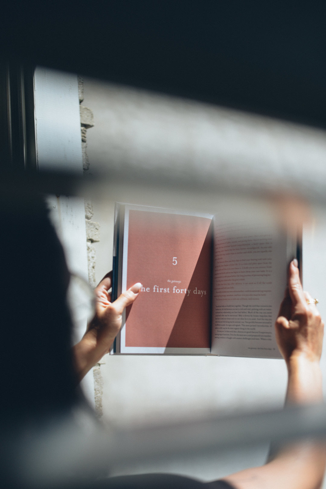 The First Forty Days: The Essential Art of Nourishing the New Mother